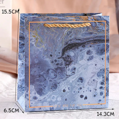 1x Premium-Geschenktüte Inklusive