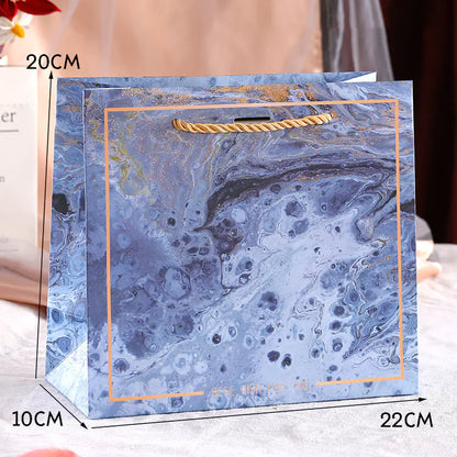 1x Premium-Geschenktüte Inklusive